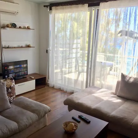 Beachfront Guest house Dhermi